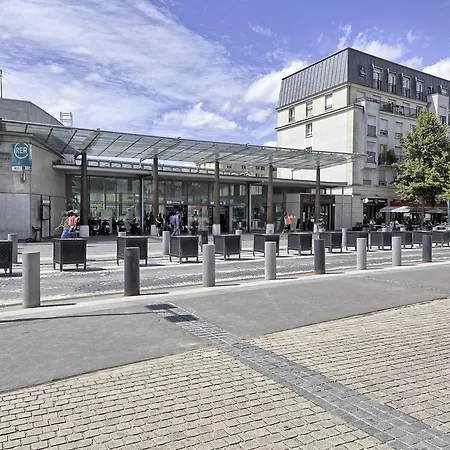 Carre Elysee Lägenhet